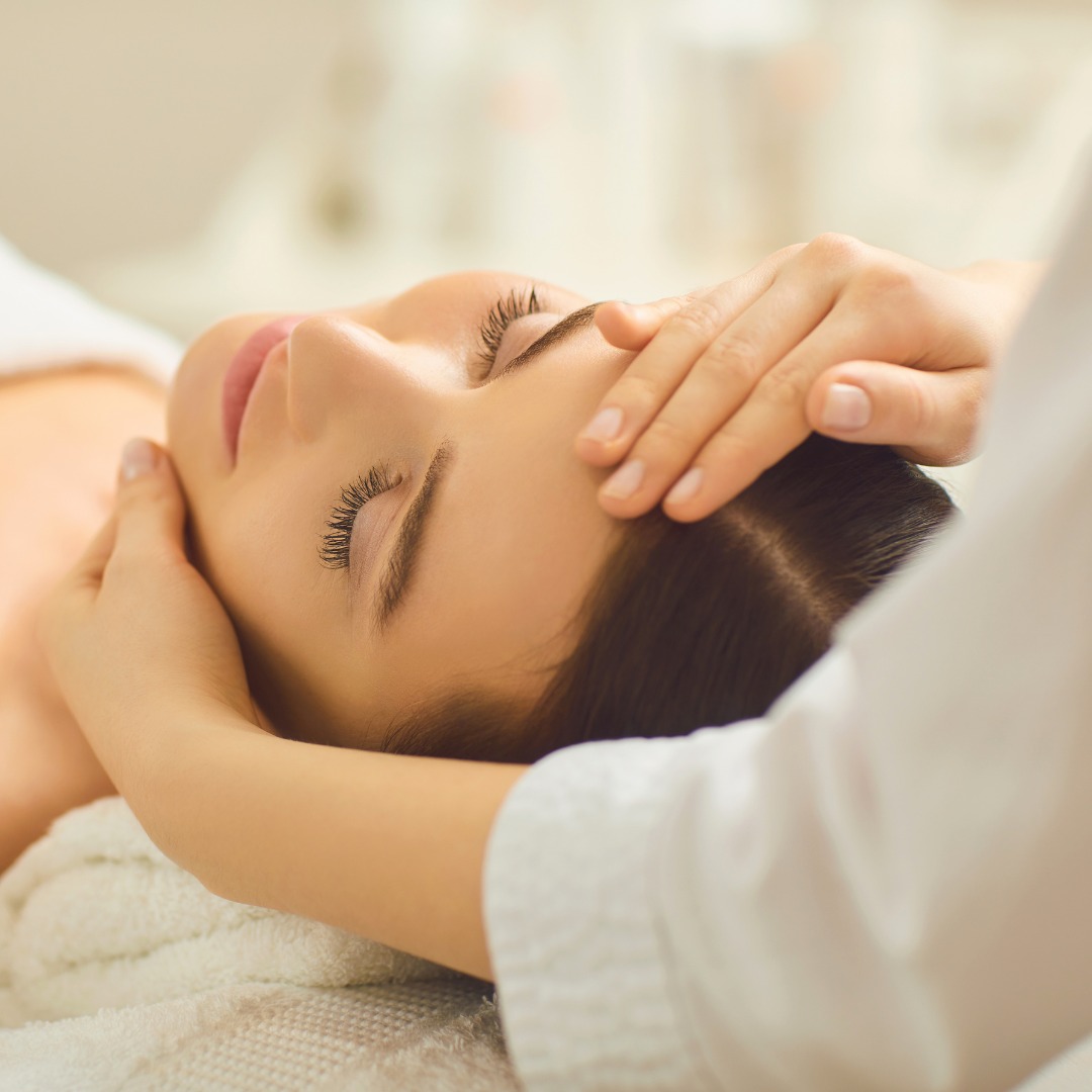 Head-Stimulating Deep Massage