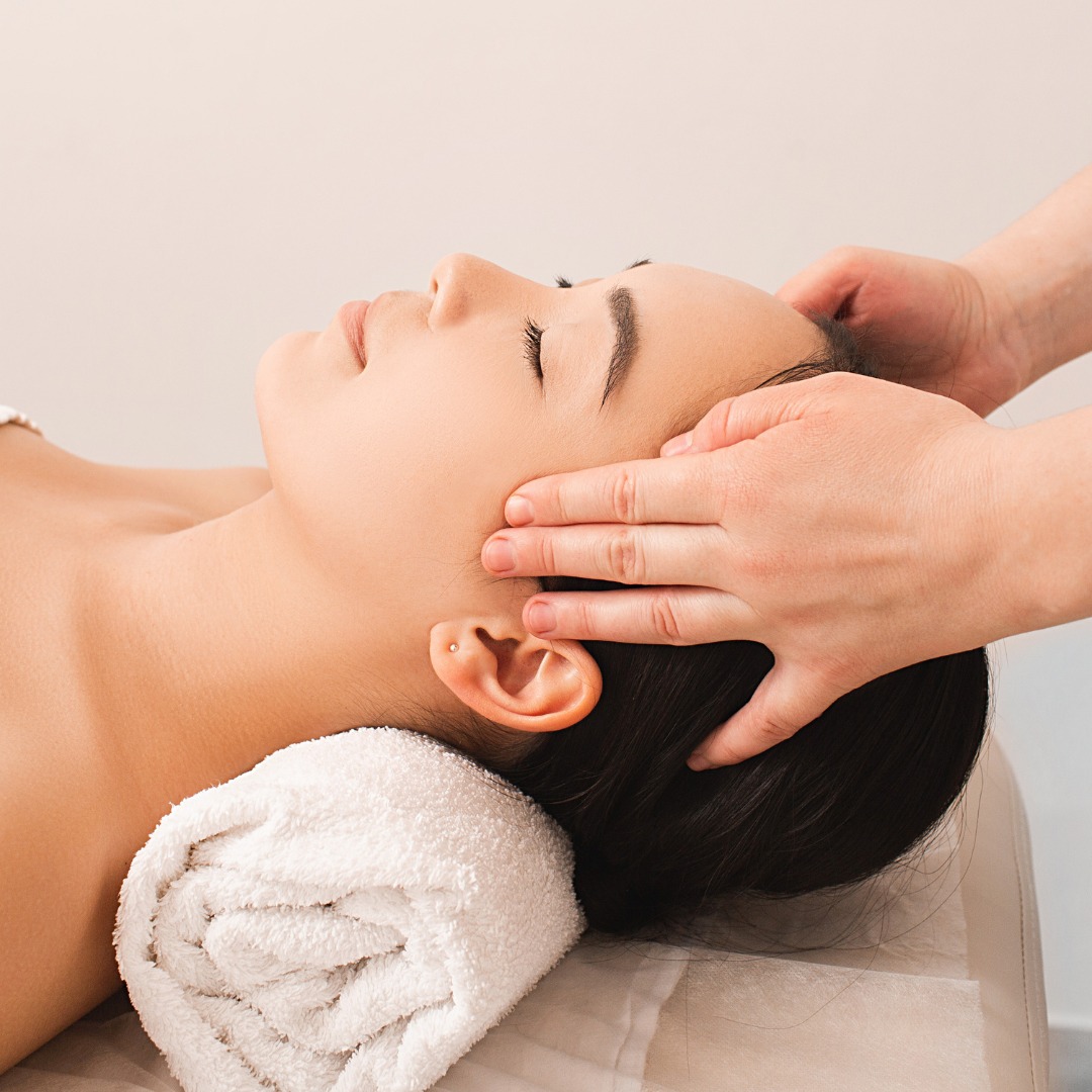 Rejuvenating Head Massage